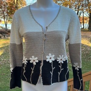 J. Marco terrific knit sweater w/floral appliqués S-M